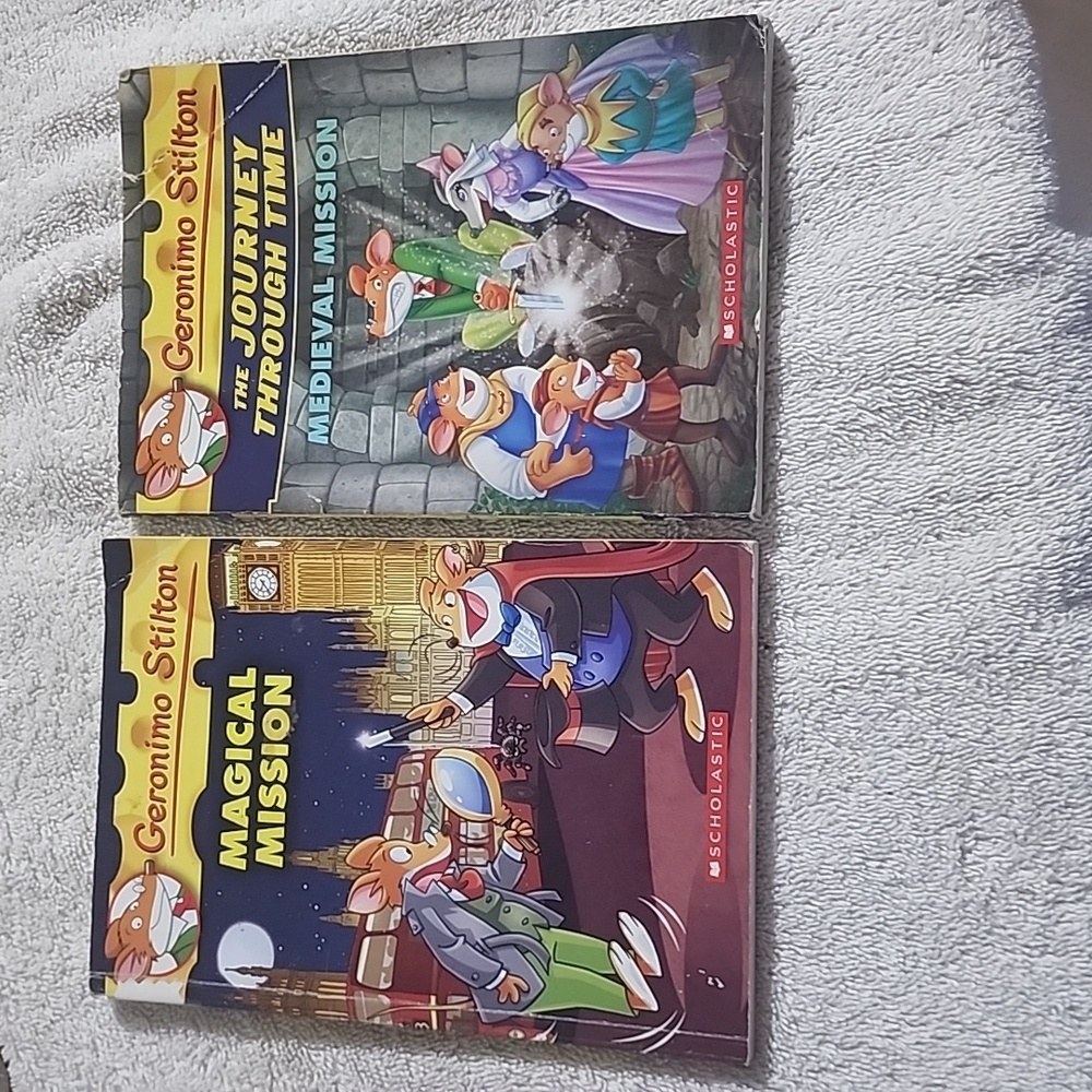 Geronimo Stilton Book Bundle: Medieval Mission & Magical Mission